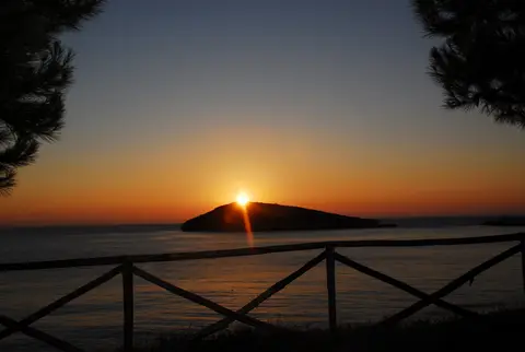 Campeggio Villaggio Baia e Cala Campi
