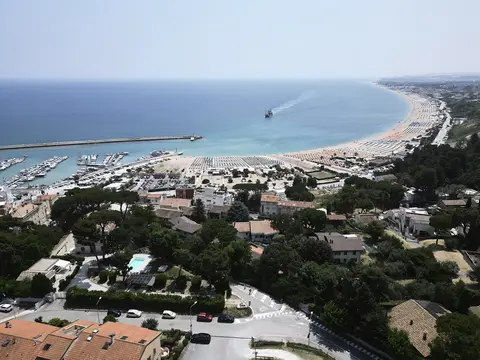 Camping Riviera Village