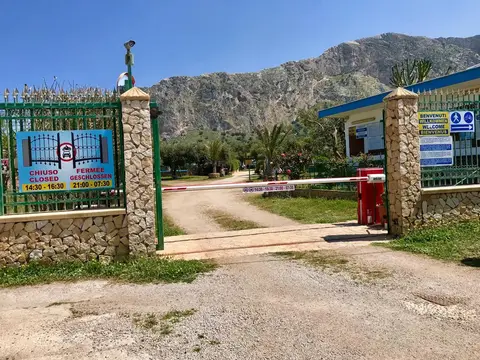 La Playa Camping