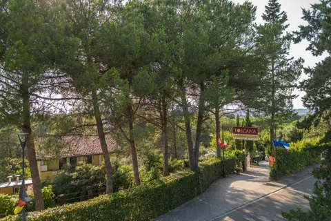 Toscana Village