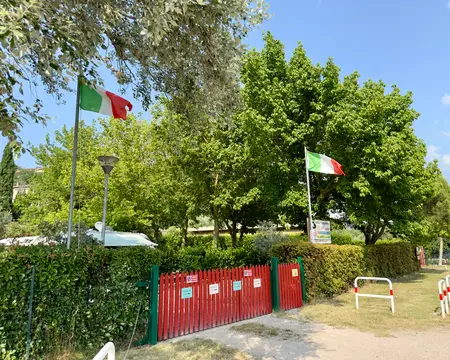 Area Sosta Camper L'Airone Passignano