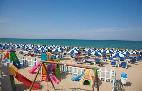 Camping Mare Blu