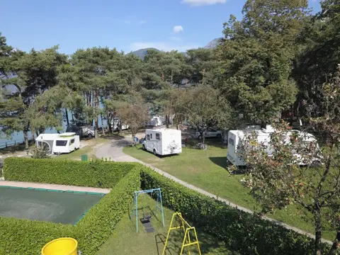 Camping Vantone Pineta