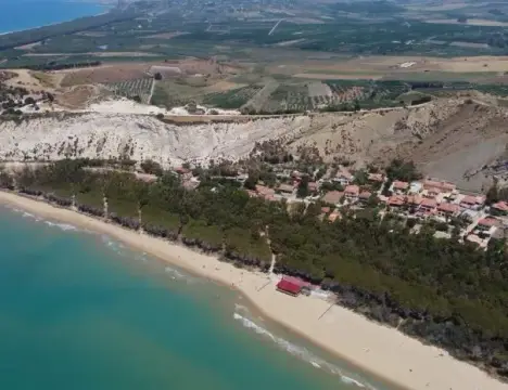 Eraclea Minoa Village