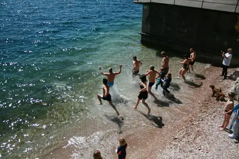 Camping Chiaro Di Luna
