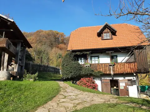 Etno kuća pod Okićem