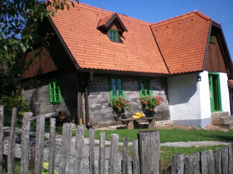 Etno kuća pod Okićem