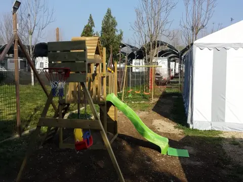 Area sosta Mira Lago Roma Est
