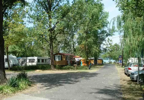 Rév Camping
