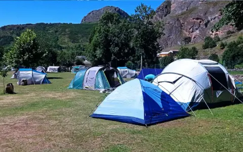 Camping Lagos de Somiedo