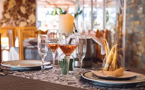 Área de Servicio Venta del Peral - Restaurante Asador
