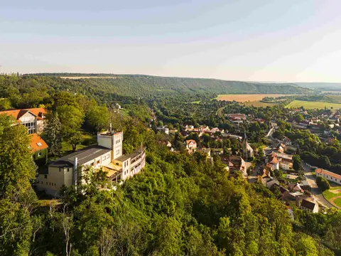 Berghotel Wilhelmsburg Wohnmobilstellplatz