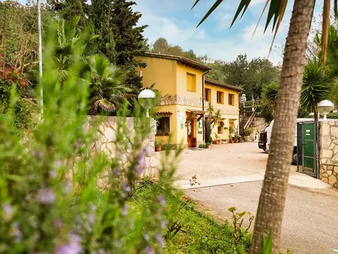 Camping & Bungalows Vall de Laguar