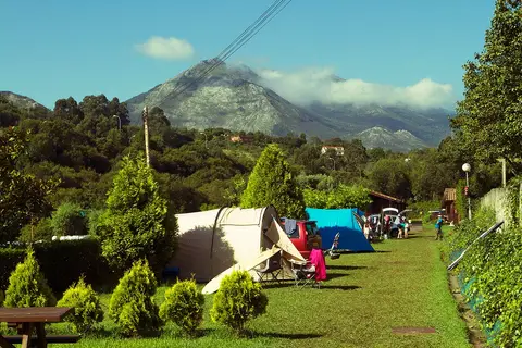 Camping Arenal de Moris