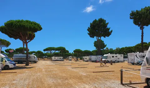Algarve Motorhome Park Falésia