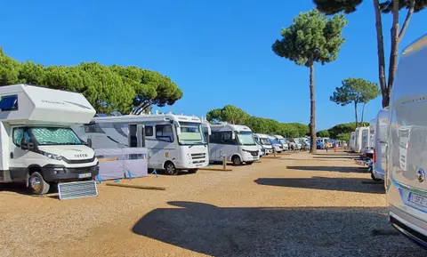Algarve Motorhome Park Falésia