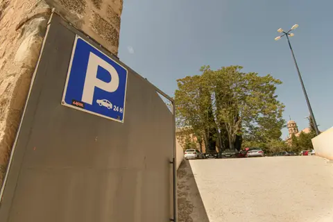 Aparcamiento para autocaravanas de Baeza