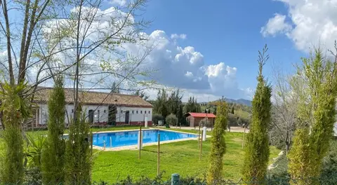 Camping Pueblo Blanco