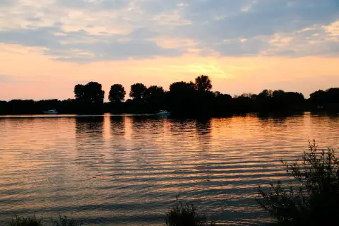 Camperplaats Jachthaven 't Leuken