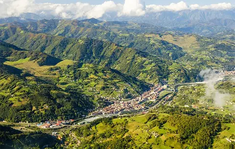 Área autocaravanas del Pozo Entrego (L' Entregu/El Entrego)