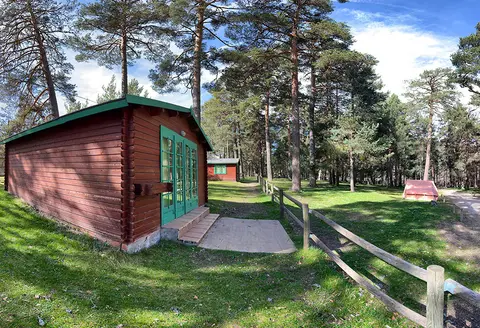 Albergue Juvenil Campamento Alto de León