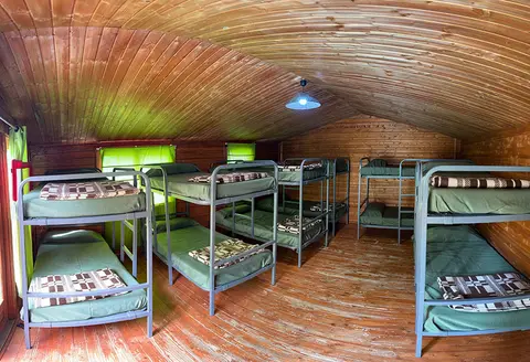 Albergue Juvenil Campamento Alto de León