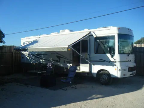 Vilamoura Rustic Motorhome Aire