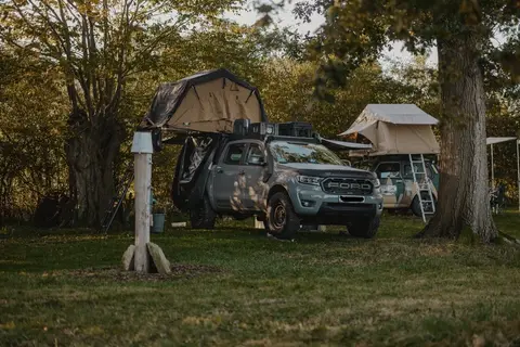 Hinterland Camp