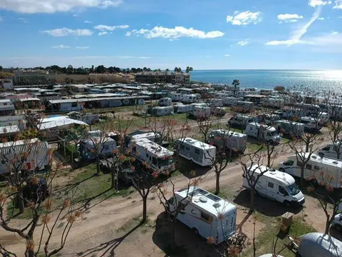Camping Playa y Fiesta