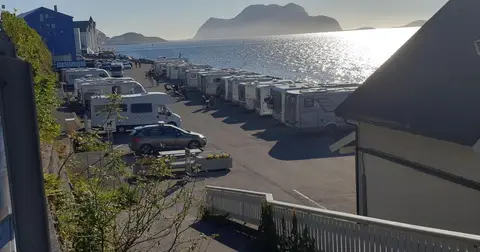 Hjelsetgården bobilparkering