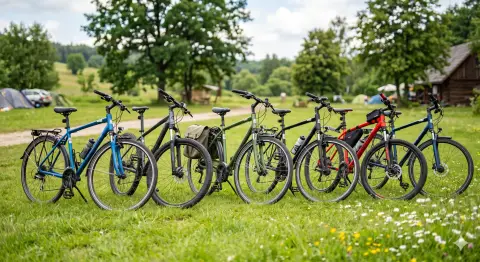 Za Zakrętem - Pracze 20: pole namiotowe, camping, wypożyczalnia rowerów