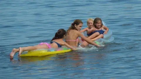 Solplassen og Rakke Camping