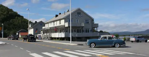 Ulvsvåg Gjestgiveri AS