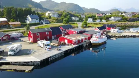 Sjøstrand Rorbuer