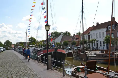 Wohnmobilstellplatz Am Alten Hafen (Weener)