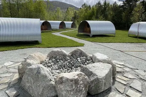 Hikers nests