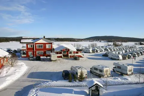 Ylläksen Ykkös Caravan