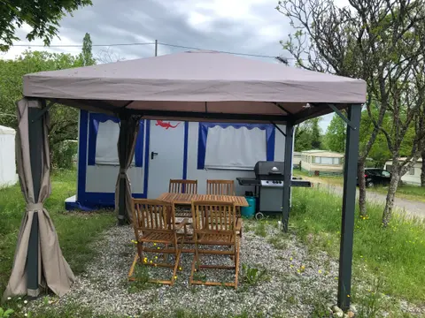 Camping du Val de l'Allondon