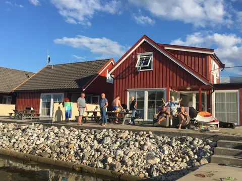 Moen Camping