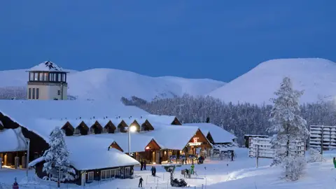 Ylläs Ski Resort Ylläsjärvi asuntovaunualue