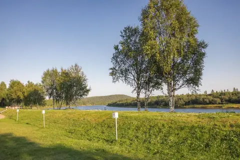 Arctic River Resort