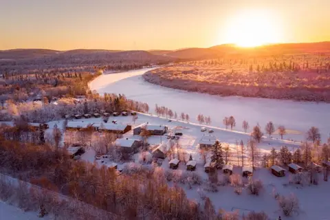 Arctic River Resort