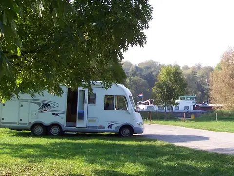 Reisemobilstellplatz Main-Aue