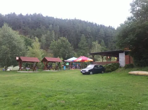 Pod Mostem