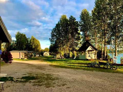 Arctic Camping
