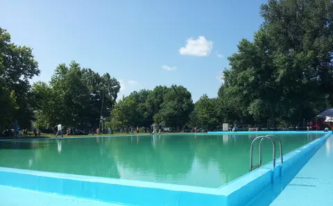 Partfürdő Kemping