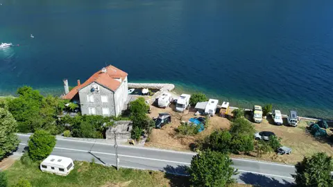 Auto Kamp Lara