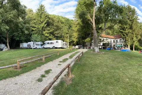 Camping Starite Borove
