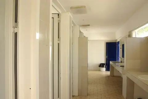 ΚΑΜΠΙΝΓΚ ΙΖΑ