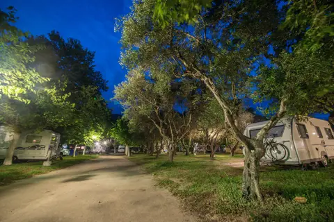 Vasiliki Beach Camping